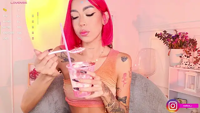 Snapshot of Mely-taylor chatting on November 11, 9:15 pm Mely-taylor online show from November 11, 9:15 pm