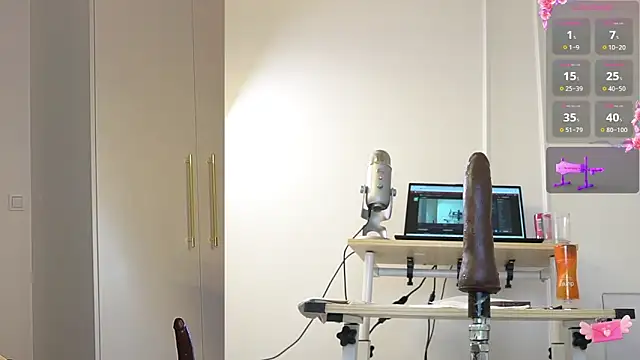 Snapshot of Miss69Ri99 chatting on January 23, 6:24 pm Miss69Ri99 online show from January 23, 6:24 pm