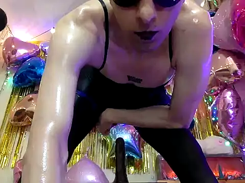 HandsomeAlfie online show from March 16, 5:44 am