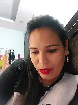 Poojabhabi101 online show from December 31, 6:59 am