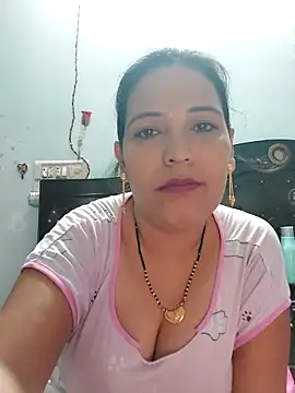 Poojabhabi101 online show from September 13, 5:18 am