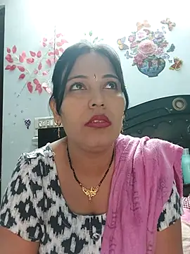 Poojabhabi101 online show from November 18, 5:56 am