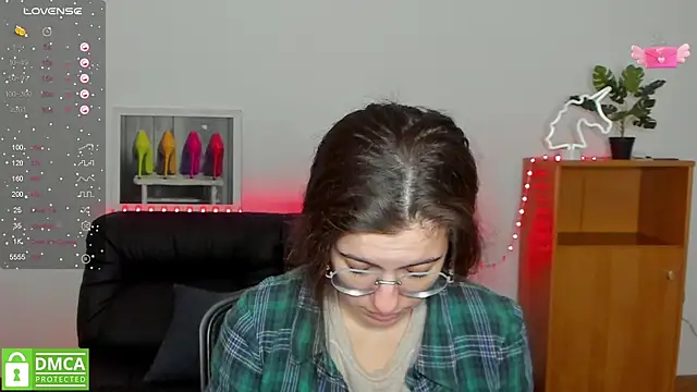 Aminabeatris online show from March 1, 6:35 am