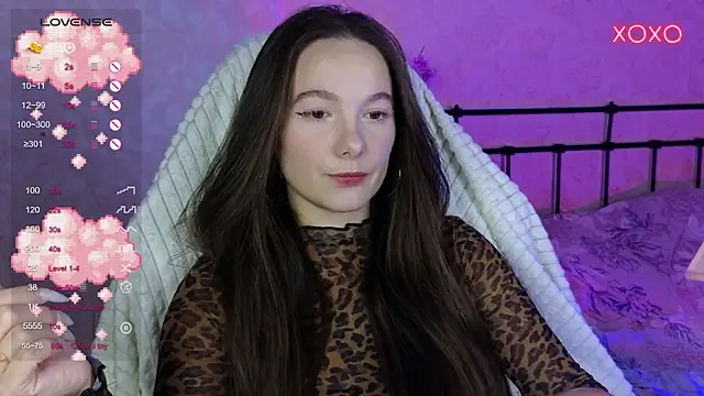 lil luna x online show from October 26, 12:55 pm