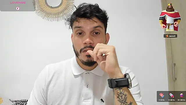 alejandro stark online show from December 24, 4:08 pm