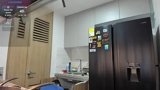 alejandro stark online show from September 24, 7:50 pm