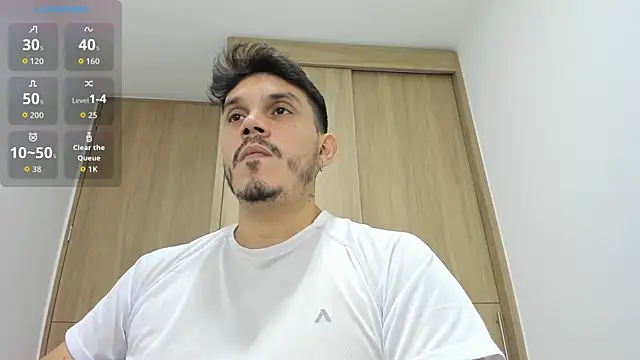 alejandro stark online show from October 25, 10:04 pm