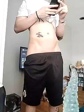 Snapshot of LiverandBrat77 chatting on February 7, 4:14 pm LiverandBrat77 online show from February 7, 4:14 pm