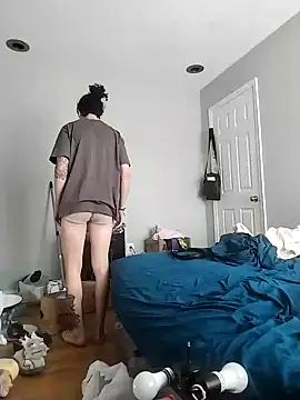 Snapshot of LiverandBrat77 chatting on February 10, 8:00 pm LiverandBrat77 online show from February 10, 8:00 pm