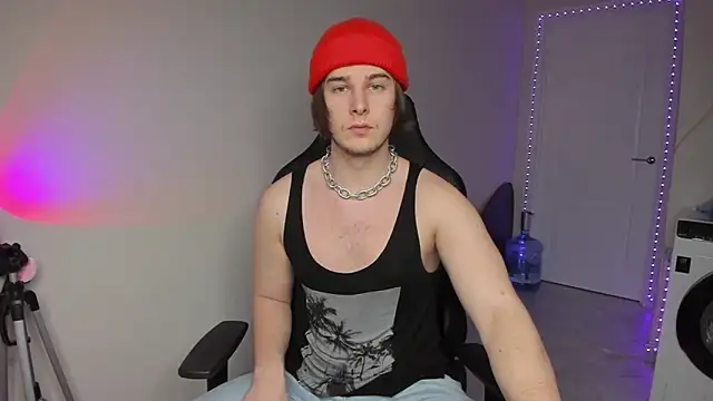 Vincent Strong online show from December 3, 12:49 pm