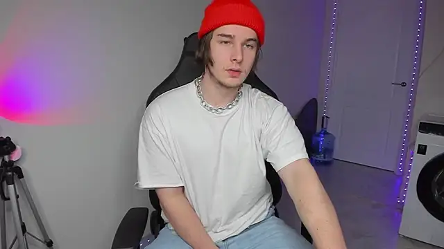 Vincent Strong online show from December 4, 1:09 pm