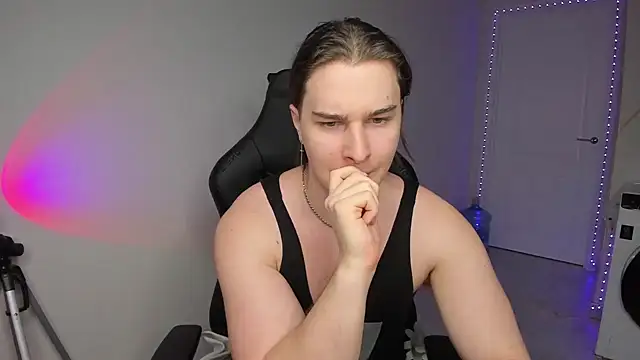 Vincent Strong online show from January 22, 2:03 pm