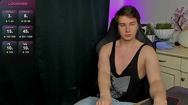 Vincent Strong online show from September 26, 12:09 pm