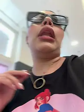 GigiiStone online show from January 30, 9:14 pm