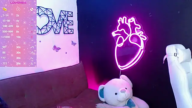 demyanderson  online show from January 4, 11:27 pm