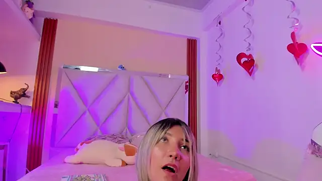 Happy tits online show from February 11, 9:35 pm