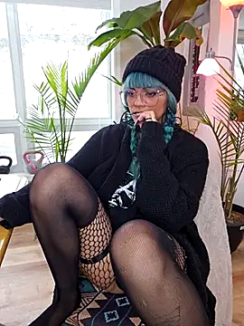 anyalikestosuck online show from December 3, 8:18 pm