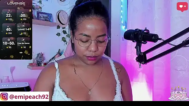 samanthaabloom online show from March 21, 4:17 am