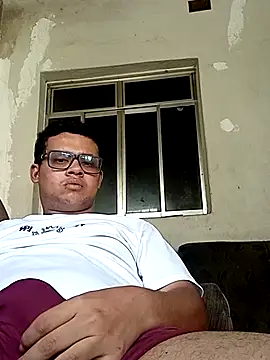 Snapshot of Novin18RJ chatting on February 20, 2:13 pm Novin18RJ online show from February 20, 2:13 pm