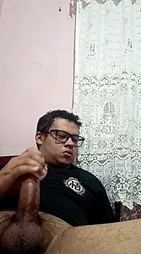 Snapshot of Novin18RJ chatting on March 8, 10:00 am Novin18RJ online show from March 8, 10:00 am