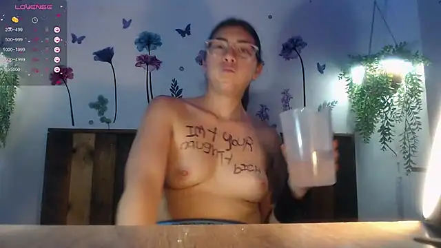 DaMikaela  online show from January 30, 10:08 pm