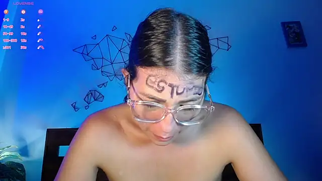 DaMikaela  online show from March 13, 10:21 pm