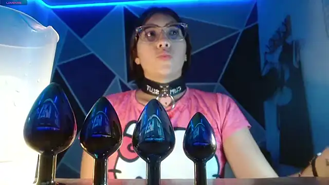 DaMikaela  online show from September 12, 6:41 pm