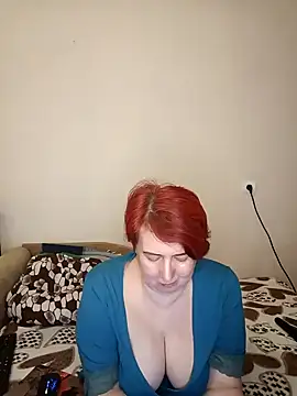 NikolRedMilf online show from December 17, 3:49 pm