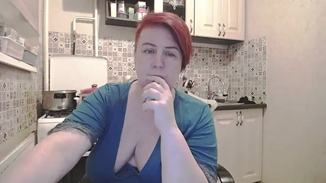 NikolRedMilf online show from December 31, 1:15 am