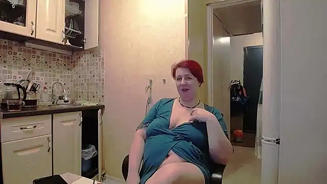 NikolRedMilf online show from January 19, 9:23 pm