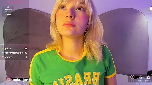 Ania jones online show from December 26, 11:24 pm