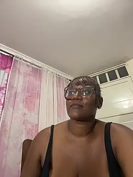 LiraRusso online show from March 13, 3:02 am