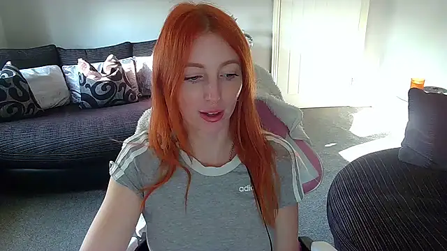 Snapshot of Red_firesquirt chatting on January 9, 11:36 am Red firesquirt online show from January 9, 11:36 am