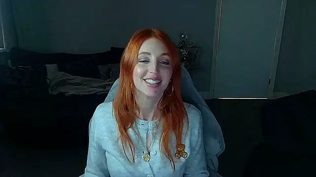 Snapshot of Red_firesquirt chatting on January 23, 2:28 pm Red firesquirt online show from January 23, 2:28 pm