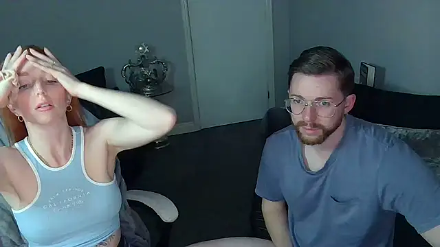 Snapshot of Red_firesquirt chatting on March 2, 9:32 pm Red firesquirt online show from March 2, 9:32 pm