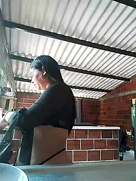 Yelly online show from April 29, 5:30 pm