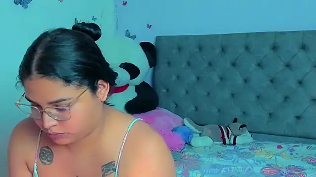 Snapshot of mabellfox chatting on March 4, 9:11 pm mabellfox online show from March 4, 9:11 pm