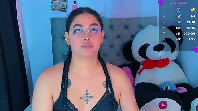 Snapshot of mabellfox chatting on October 8, 7:44 pm mabellfox online show from October 8, 7:44 pm