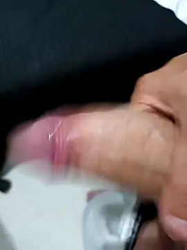 Snapshot of Dick69xxxxx chatting on February 10, 11:31 pm Dick69xxxxx online show from February 10, 11:31 pm