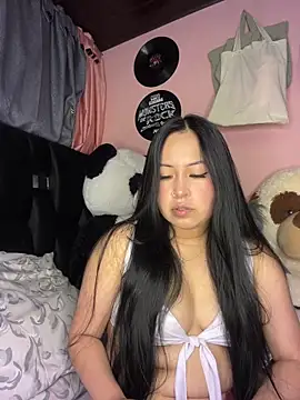 Noa Sakura  online show from April 7, 11:59 pm