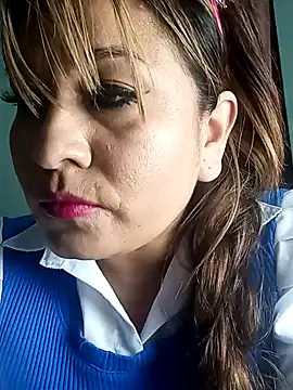 Snapshot of Victoria_Caruso chatting on December 22, 6:06 am Victoria Caruso online show from December 22, 6:06 am