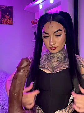 CloeeBeckam online show from November 4, 6:23 am