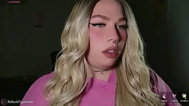 Snapshot of IsabellaFigueredo__ chatting on October 16, 10:00 pm IsabellaFigueredo online show from October 16, 10:00 pm