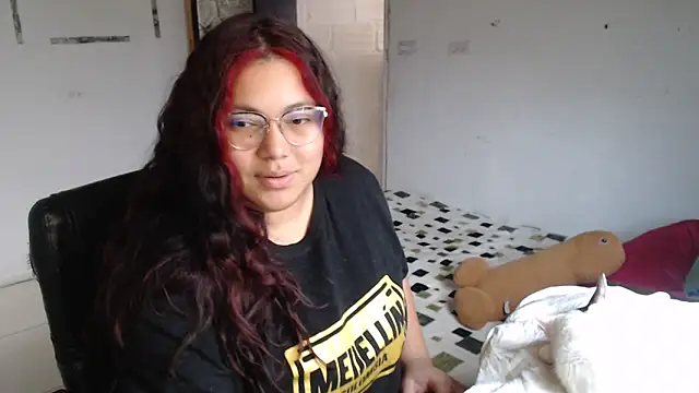 girl milk2 online show from February 12, 10:15 pm