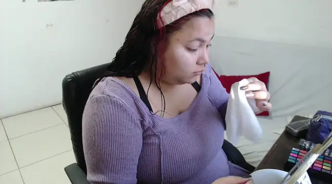 girl milk2 online show from March 8, 11:16 am