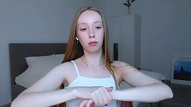 Snapshot of Luna_insniity chatting on February 24, 7:41 pm Luna insniity online show from February 24, 7:41 pm