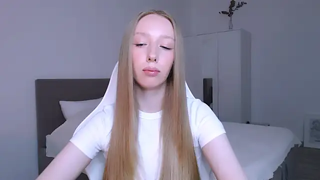 Snapshot of Luna_insniity chatting on November 13, 7:57 pm Luna insniity online show from November 13, 7:57 pm