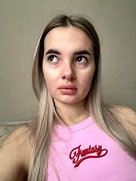 Donna Evans online show from November 8, 3:18 am