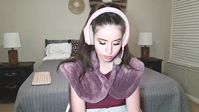 alisonfields online show from July 17, 4:41 am