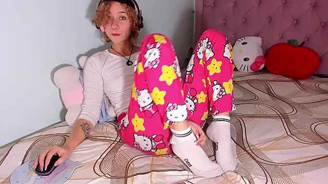 any 21hot online show from January 5, 7:49 pm